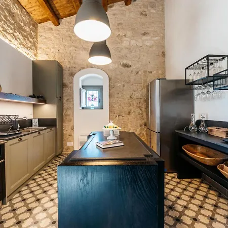 Isulatravel - Torre Molino With Heated Pool *