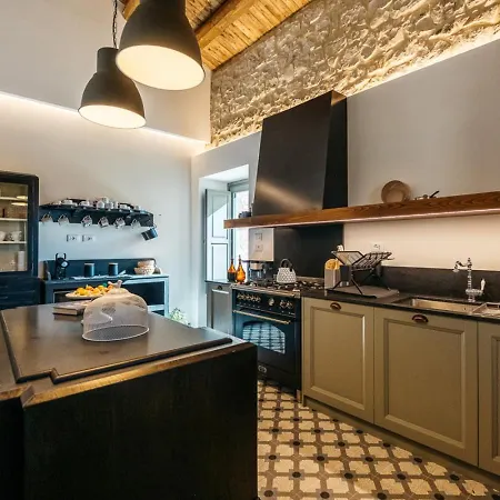 Isulatravel - Torre Molino With Heated Pool Villa