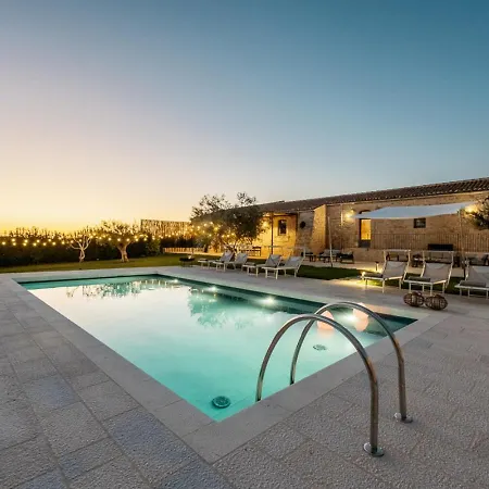 Isulatravel - Torre Molino With Heated Pool