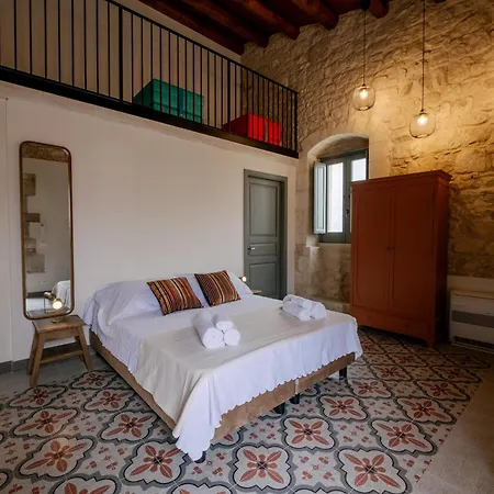 Isulatravel - Torre Molino With Heated Pool